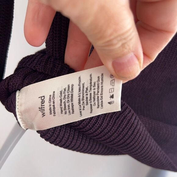 Aritzia Wilfred Bonnard Stretch Knit Cold Shoulder Sweater Noble Plum Size XS - Picture 12 of 13